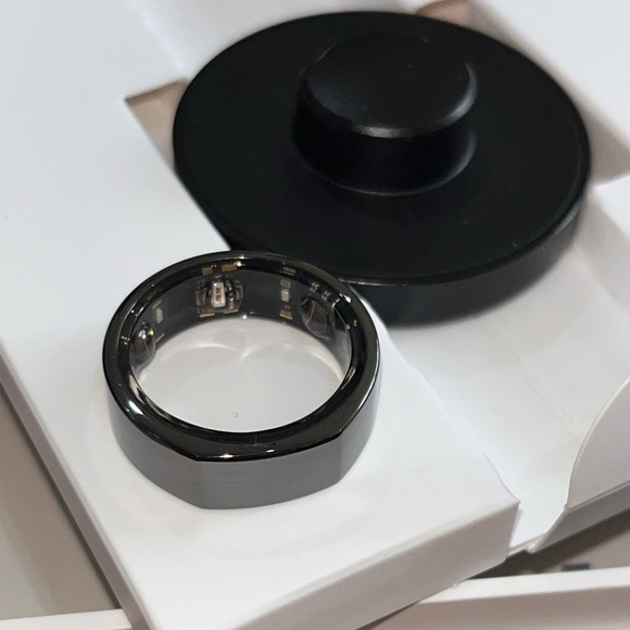 Oura Other - OURA Ring - Heritage - Black - Size 10 - Smart Ring - Lightly Used